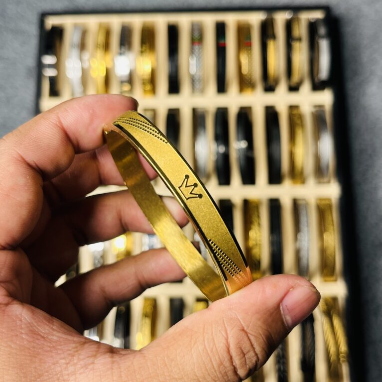 Crown Golden Lock Bracelet
