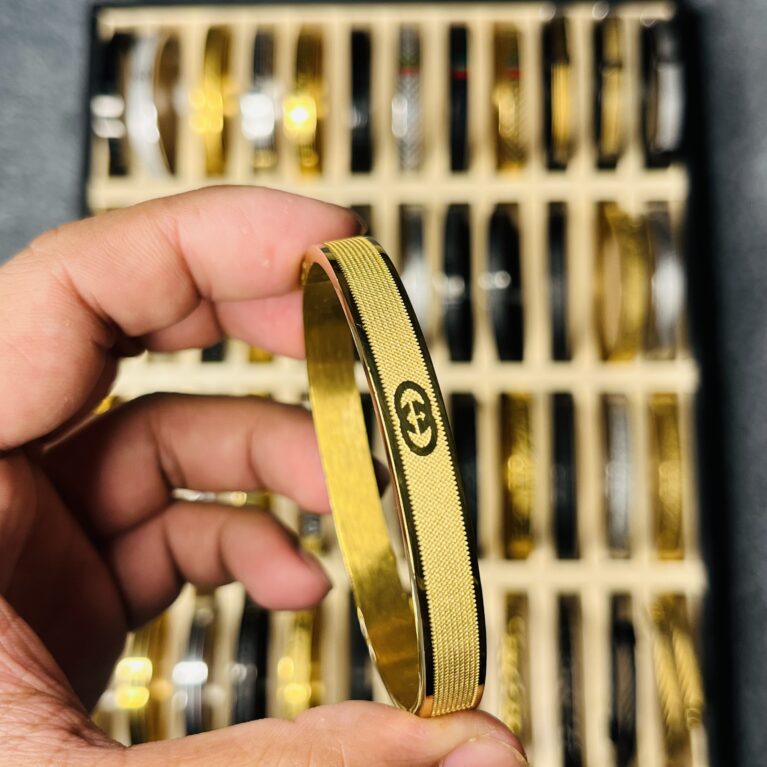 Gucci GG Golden Colour Lock Bracelet