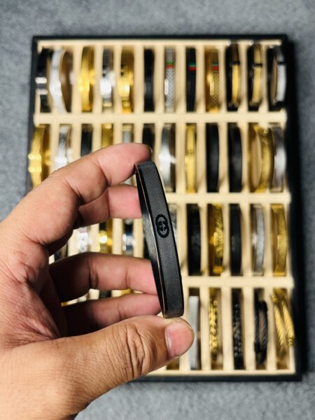 Black Gucci GG lock Bracelet