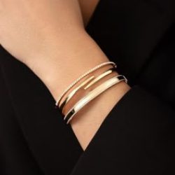 Wearing Bracelet